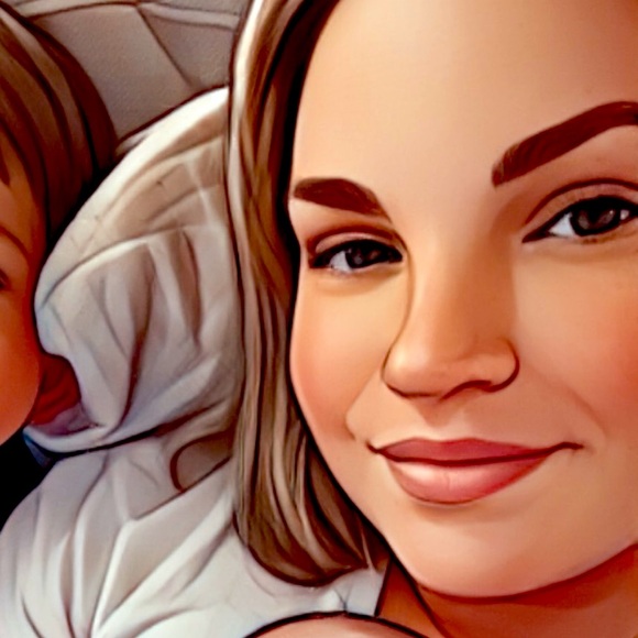 Meet your Posher, Brooke - Picture 1 of 1